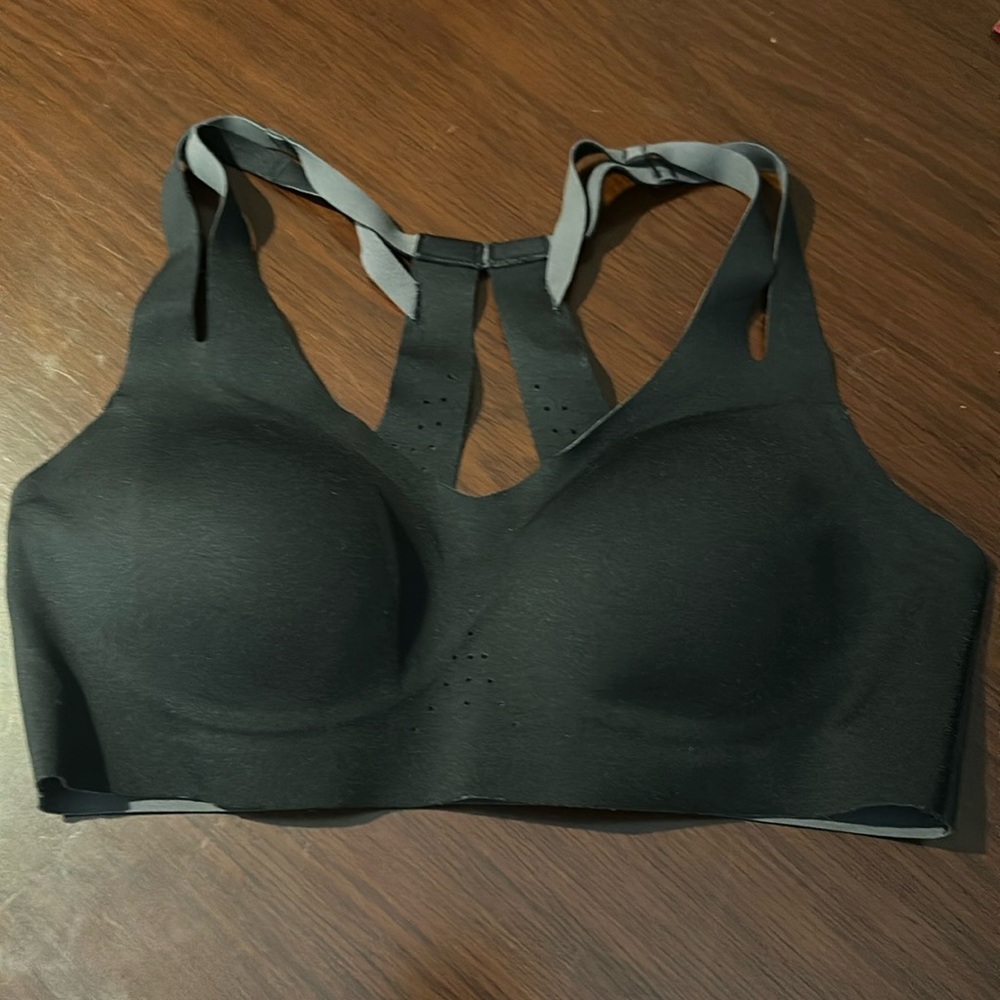 Brooks sports bra